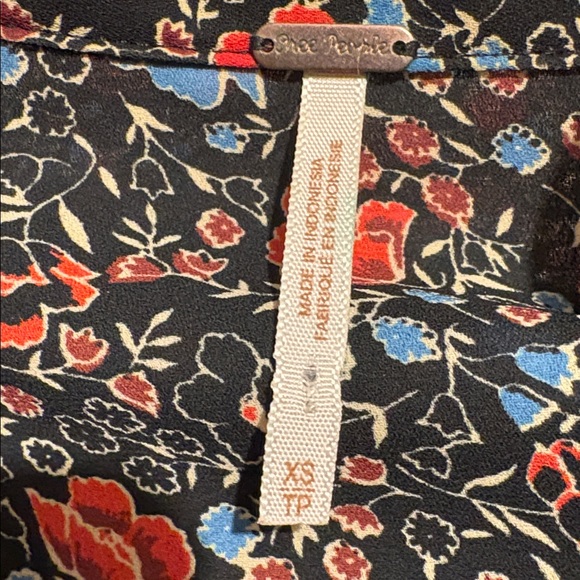 Free People Black Floral Print Poet Style Blouse - Picture 7 of 7